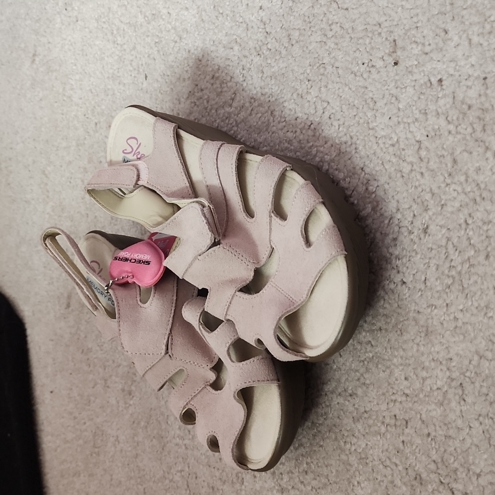LIKE NEW Skechers Memory Foam Wedge Sandals